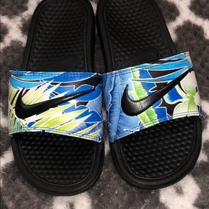 Nike slides
